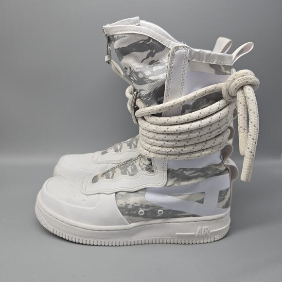 NIKE AA1130-100 SF Air Force 1 High Winter Camo Size 8.5 Women's 6.5 Men's